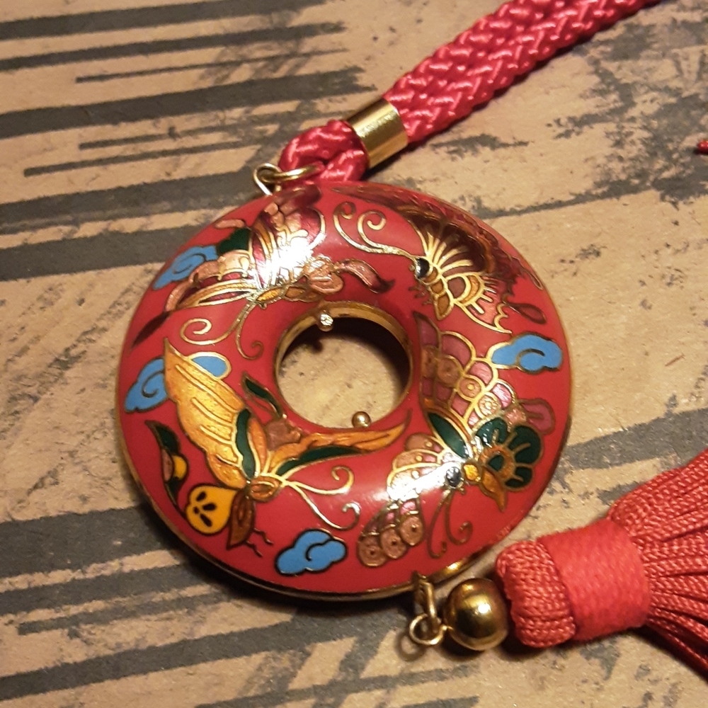 Vintage Cloissonne necklace w/ fringe